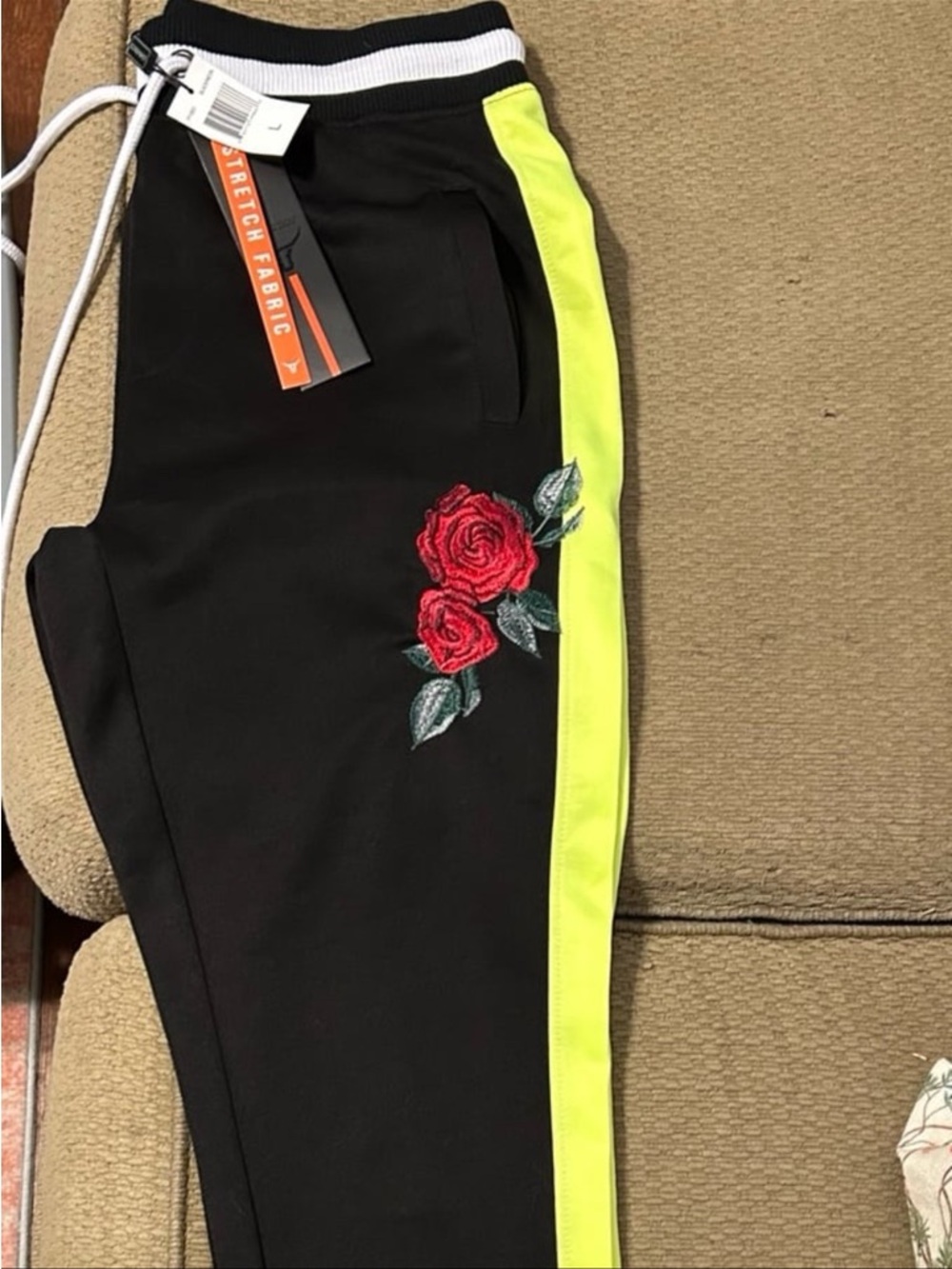 Screenshot Men’s Black Track Pants